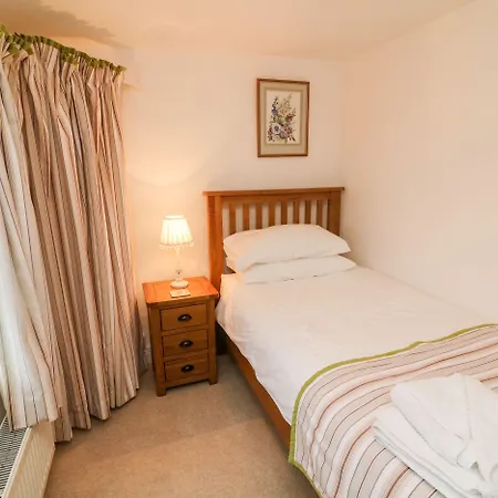 Eastburn West Burton